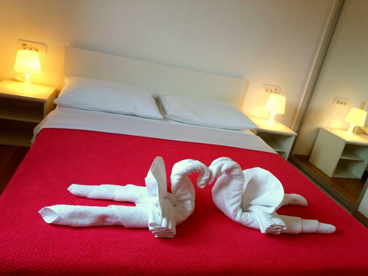 לופאר Apartments Mestrovic מראה חיצוני תמונה