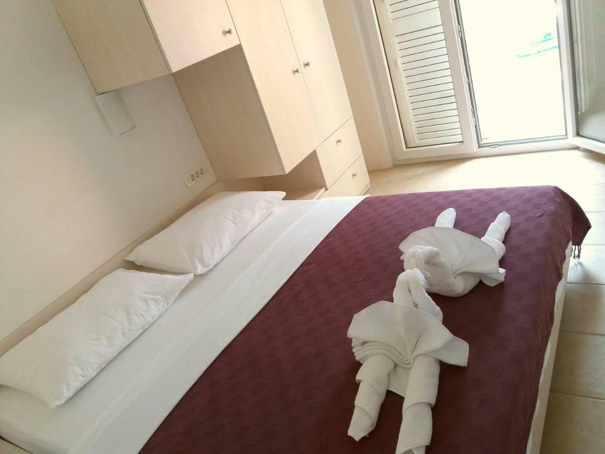 לופאר Apartments Mestrovic מראה חיצוני תמונה