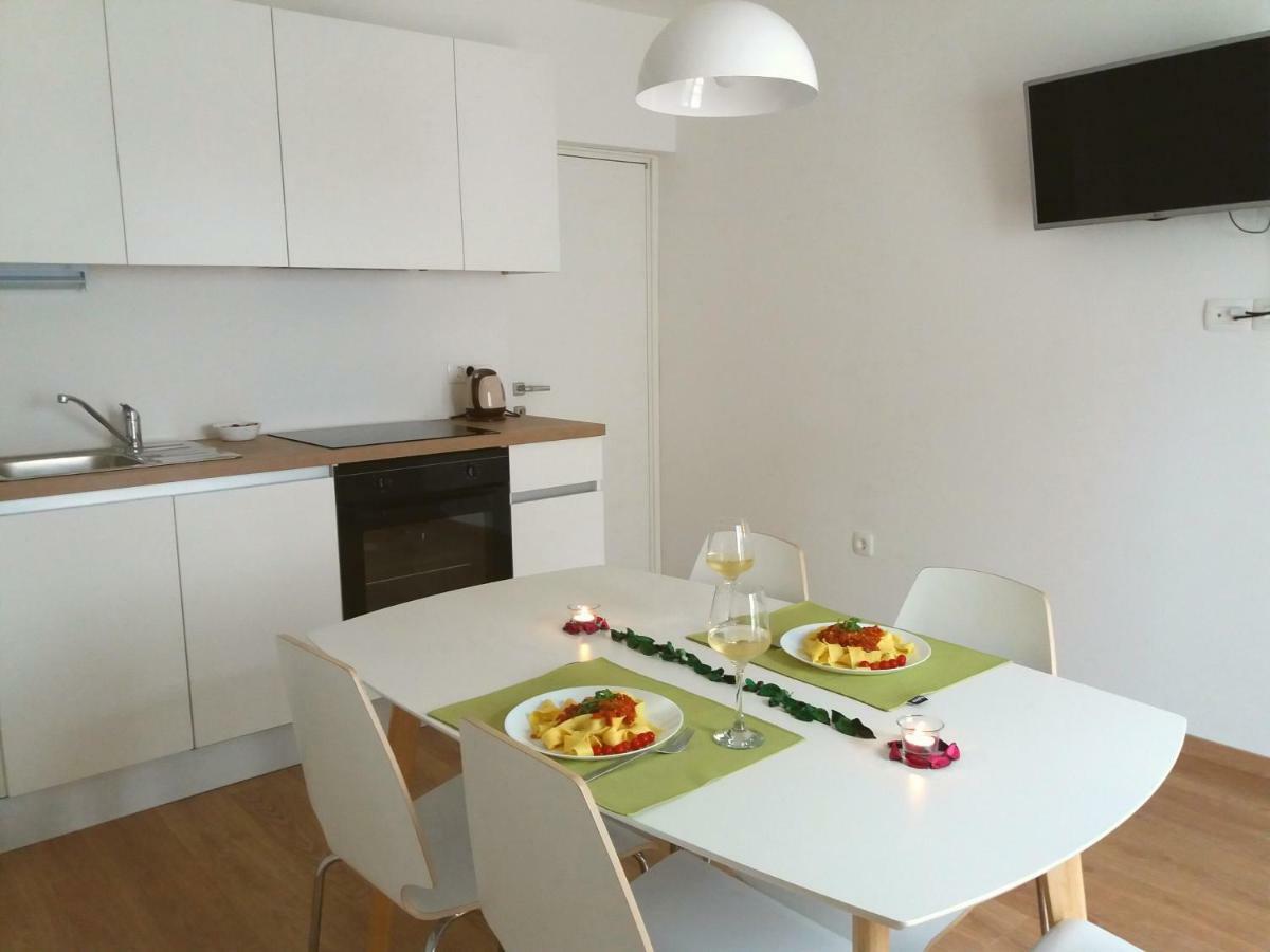 לופאר Apartments Mestrovic מראה חיצוני תמונה