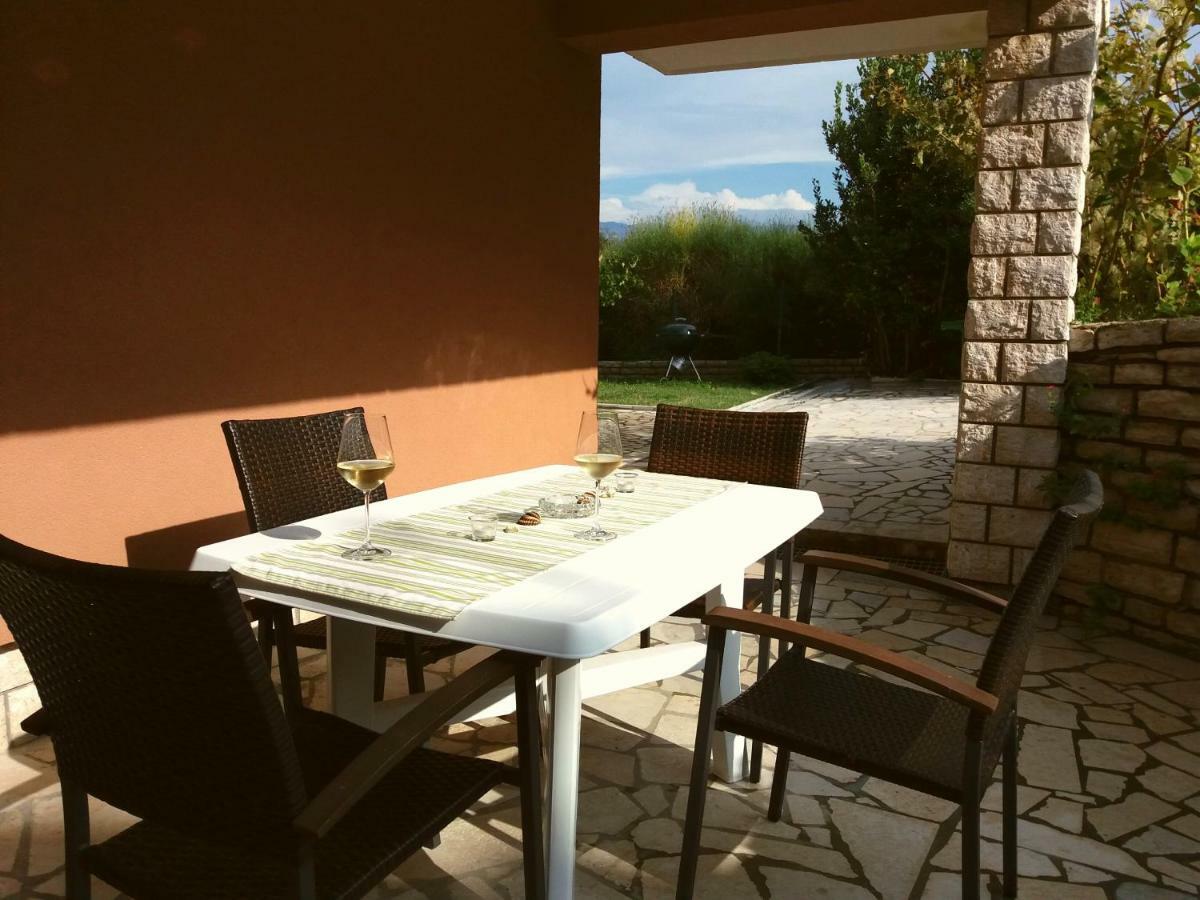 לופאר Apartments Mestrovic מראה חיצוני תמונה