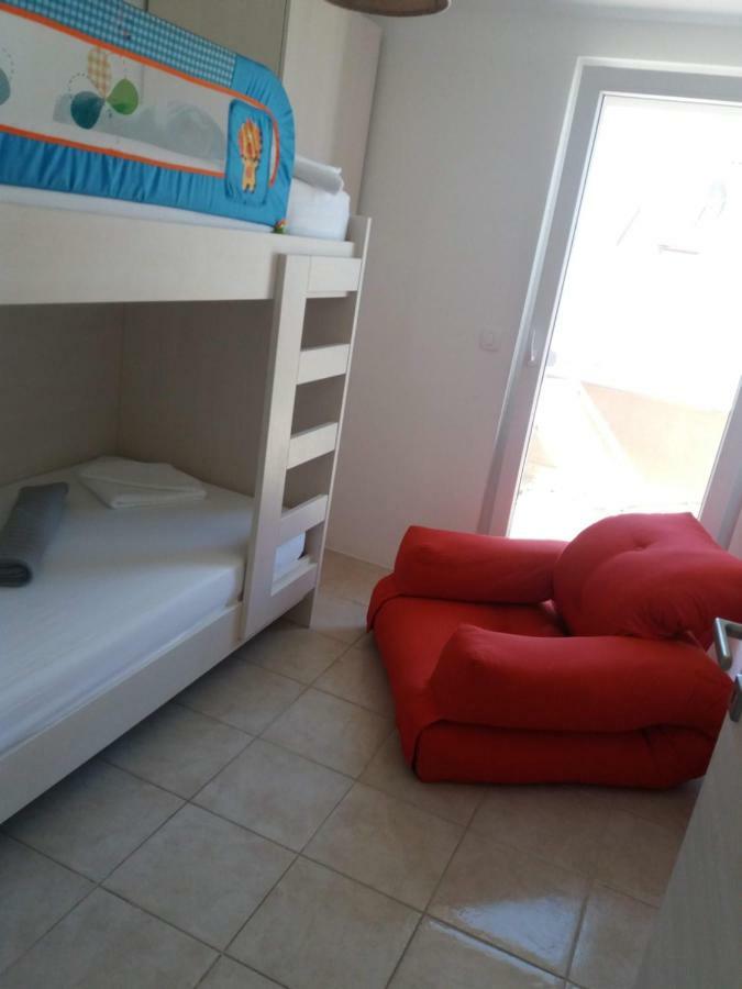 לופאר Apartments Mestrovic מראה חיצוני תמונה